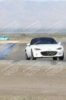 media/Sep-15-2024-Speed Ventures (Sun) [[7a54f7ed2f]]/Purple Group/Session 1 (Outside Grapevine)/